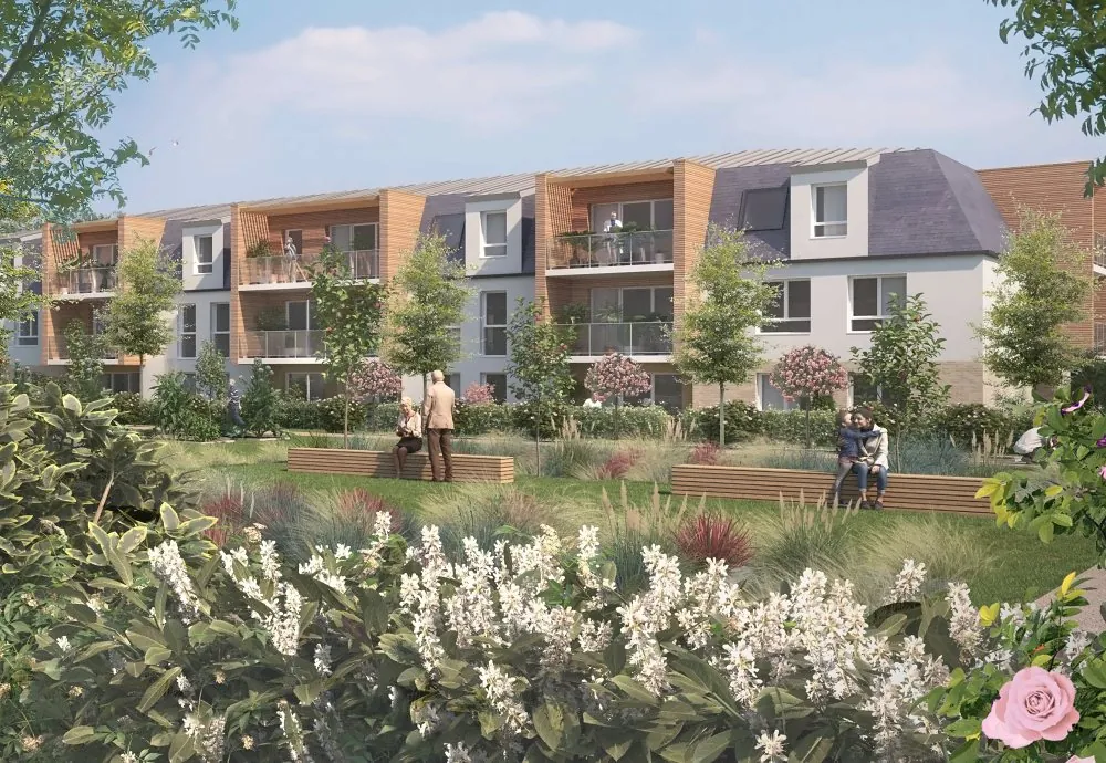 La longue façade aux loggias habillées de bois, au-dessus du jardin partagé et de ses bancs